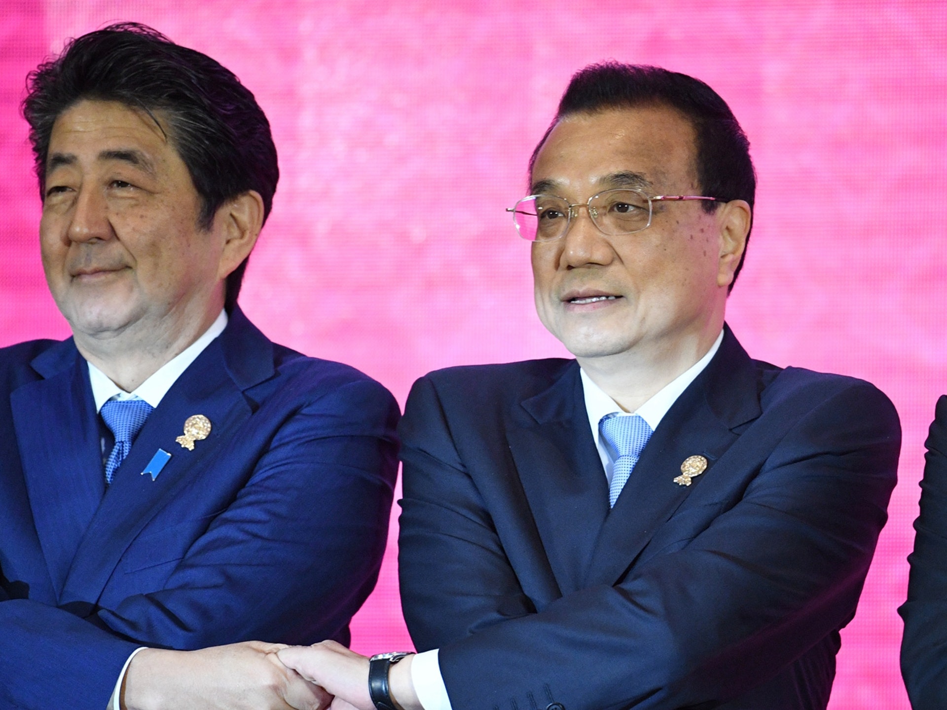 李克强与安倍晋三举行会晤聚焦习近平年访日 多维新闻 全球