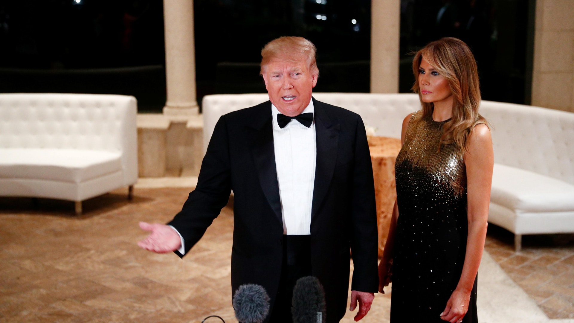 被梅拉尼娅抢答占上风特朗普双面拆台 图 多维新闻 全球