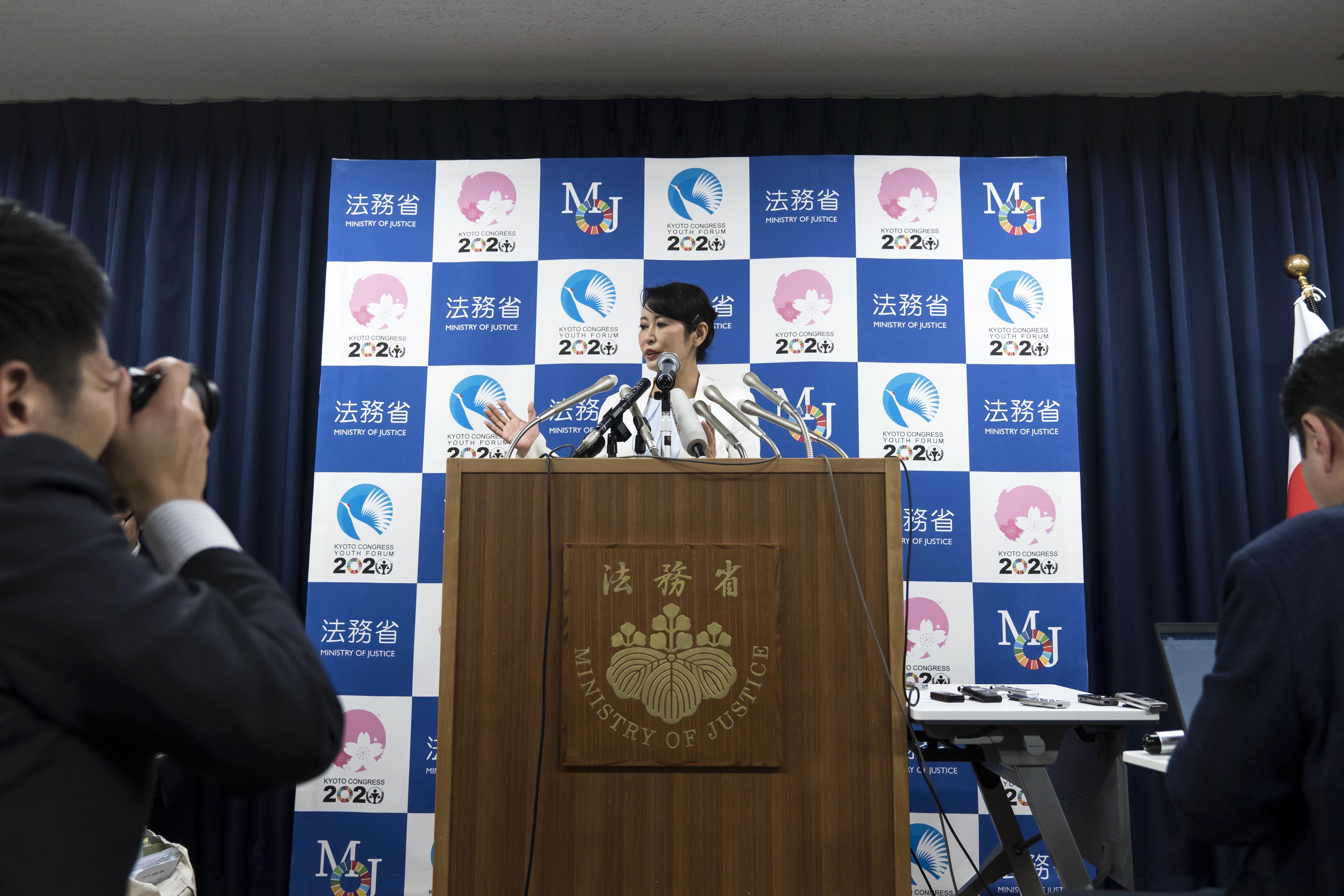 日本法务大臣称戈恩应在法庭上证明清白而非潜逃 多维新闻 全球 日本法务大臣称戈恩应在法庭上证明清白而非潜逃 多维新闻 全球